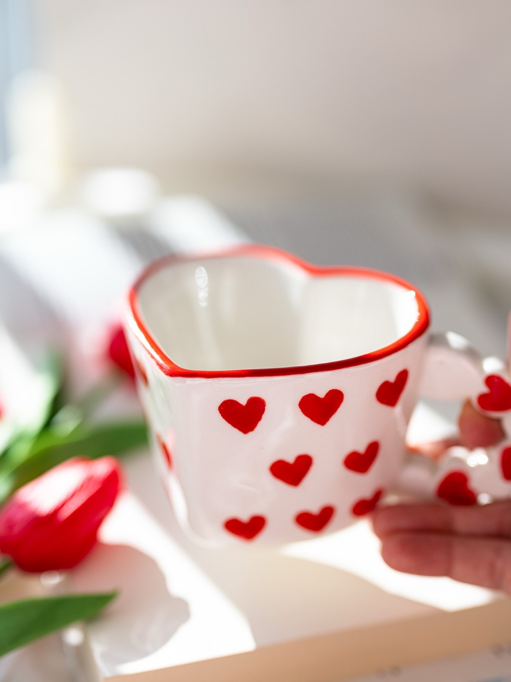 Heart Pattern Ceramic Mug - Red and White
